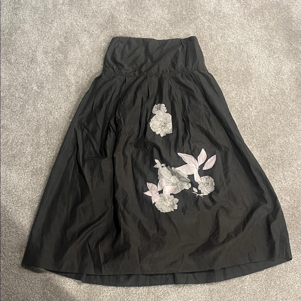 GAP Black A-Line Skirt with Floral Design